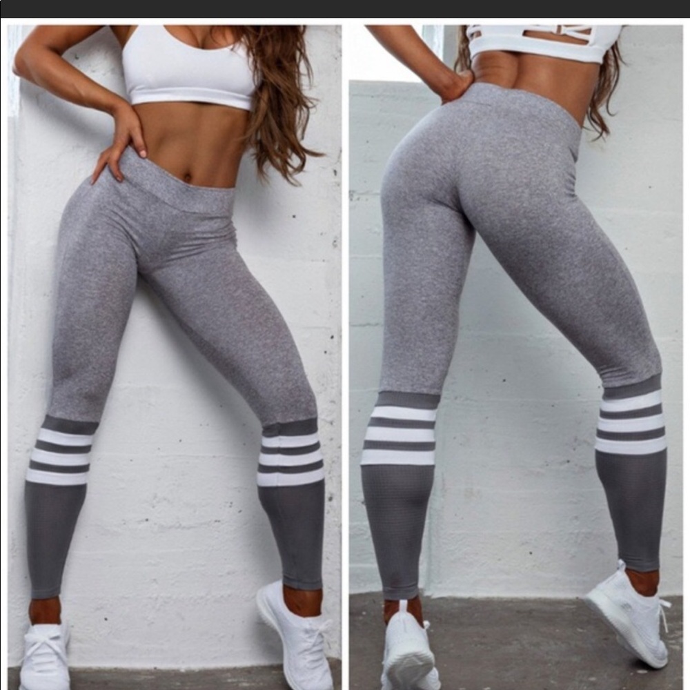 NWOT Bombshells sock Leggings